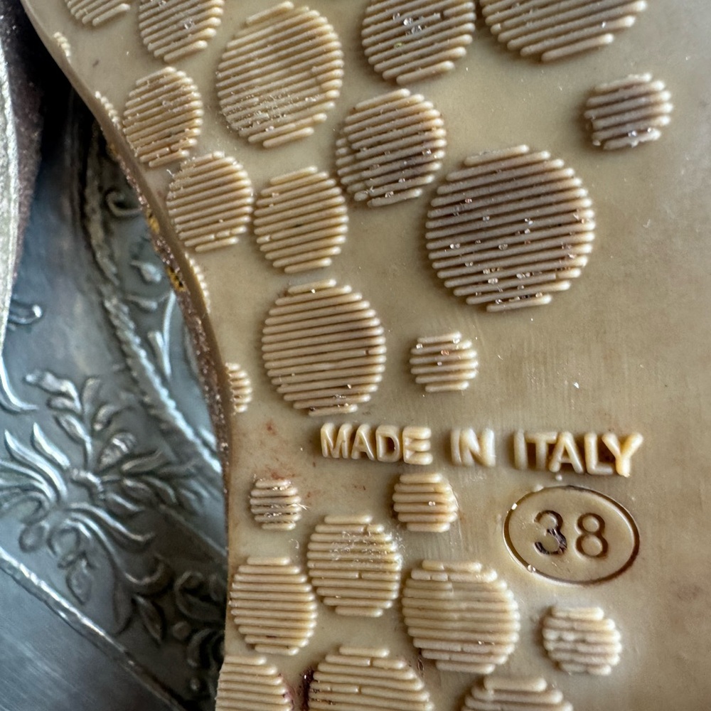 Jimmy Choo Metallic Gold Flats. - Picture 11 of 12